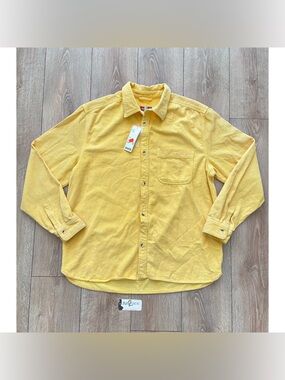 Urban Outfitters Yellow Corduroy Button-Down Shirt - Men's Casual
